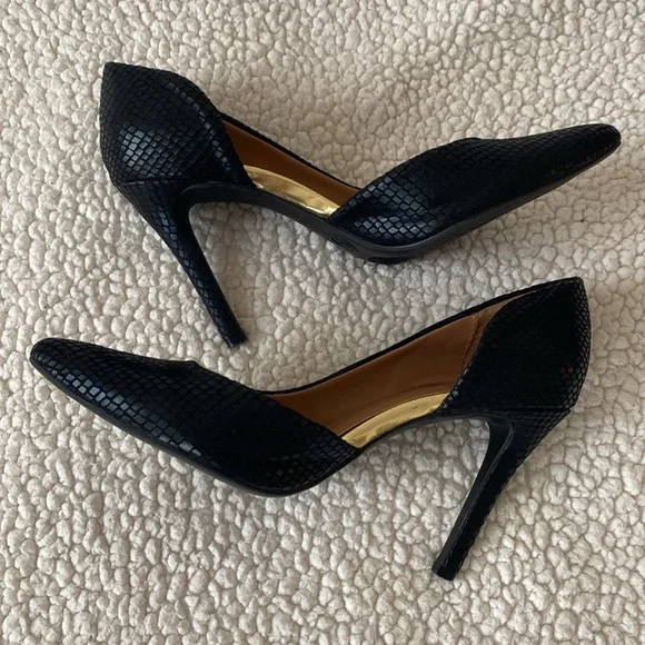 Mossimo Supply Co. Faux Snakeskin Stiletto Heels - Picture 12 of 13